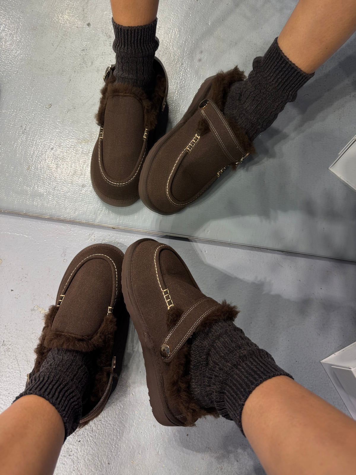 COS Kahve Süet Kürklü Bootie