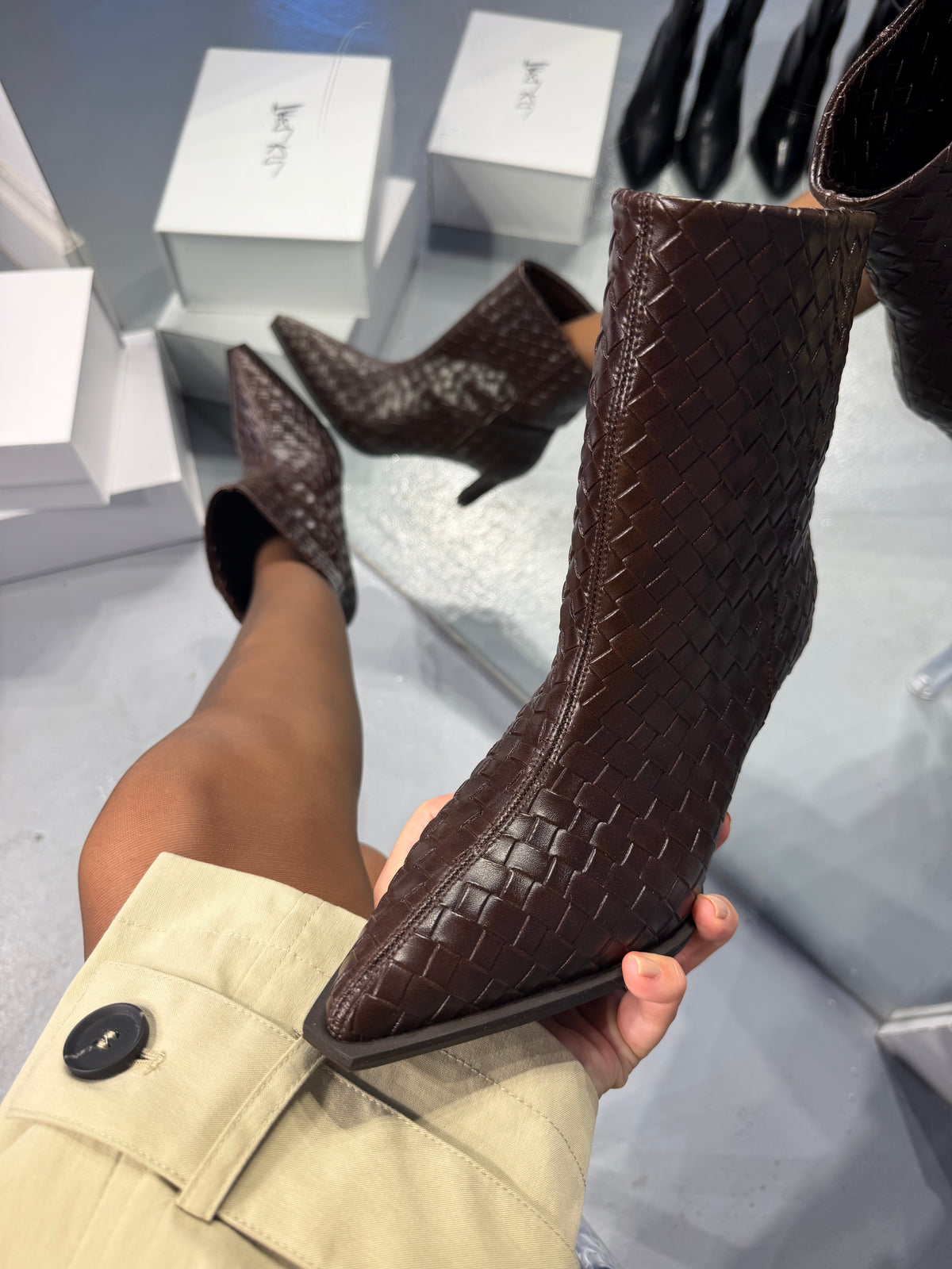 VENTA Geniş Bilekli Kahverengi Örgü Dokulu Fermuarsız Bootie