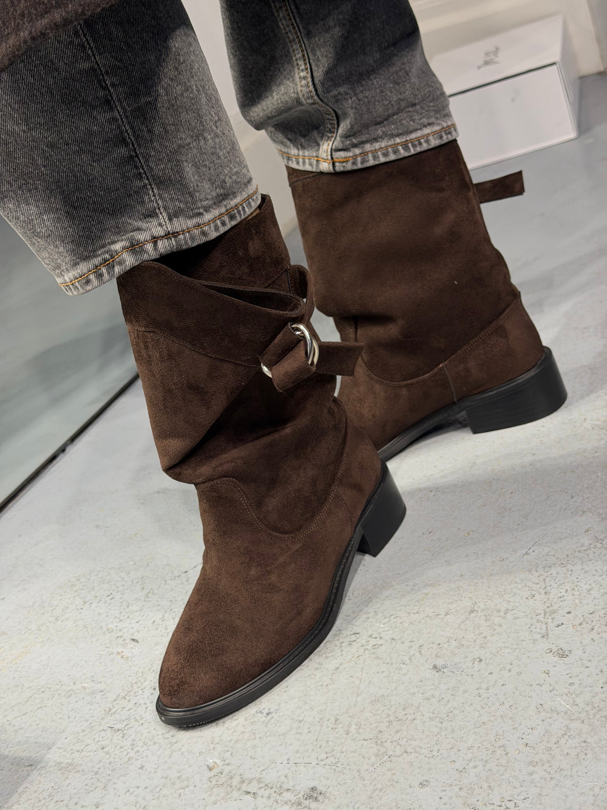 DANIE Geniş Bilekli Ayarlanabilir Bootie