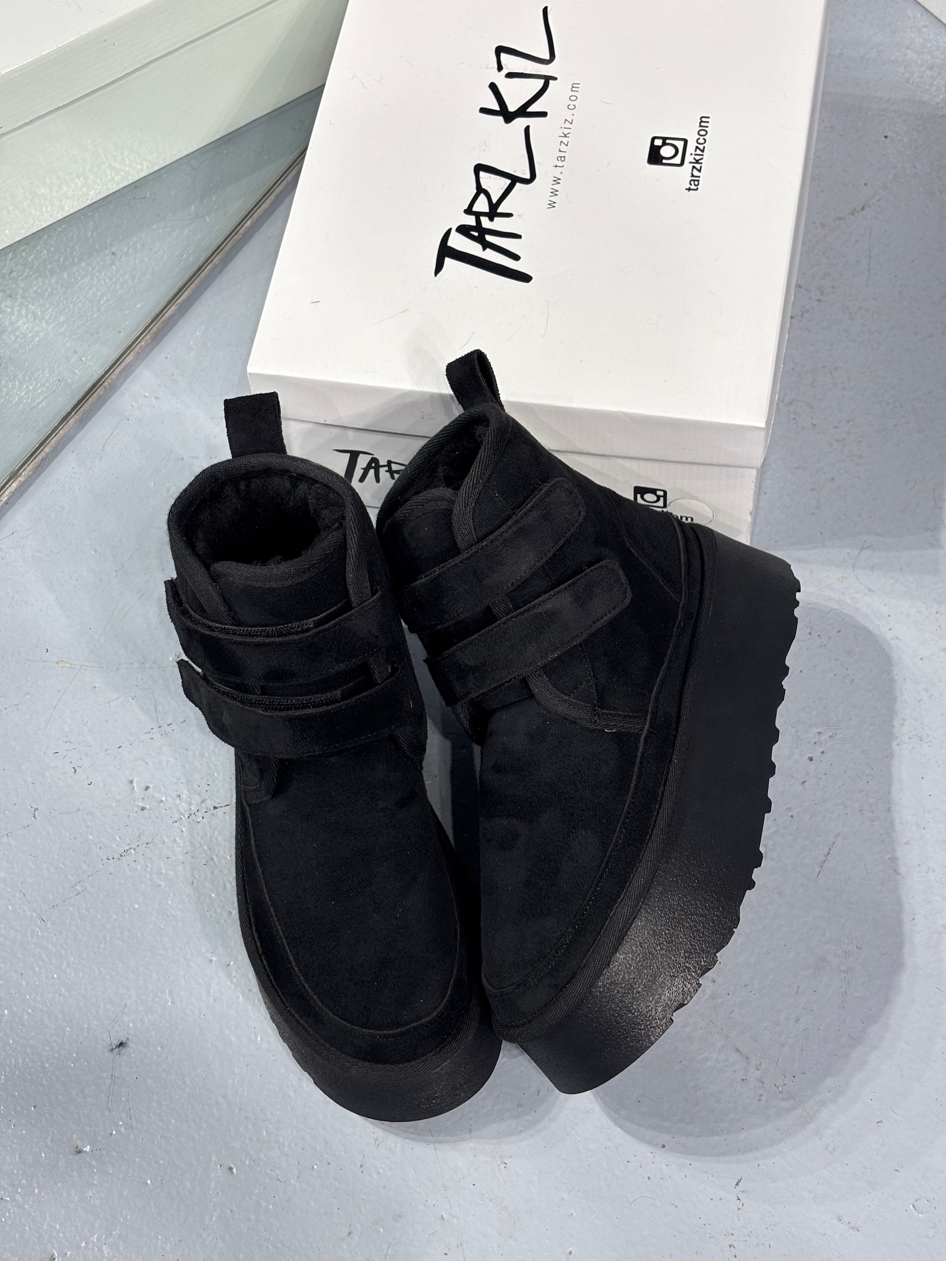 MASH MINI BOOTIE 🖤