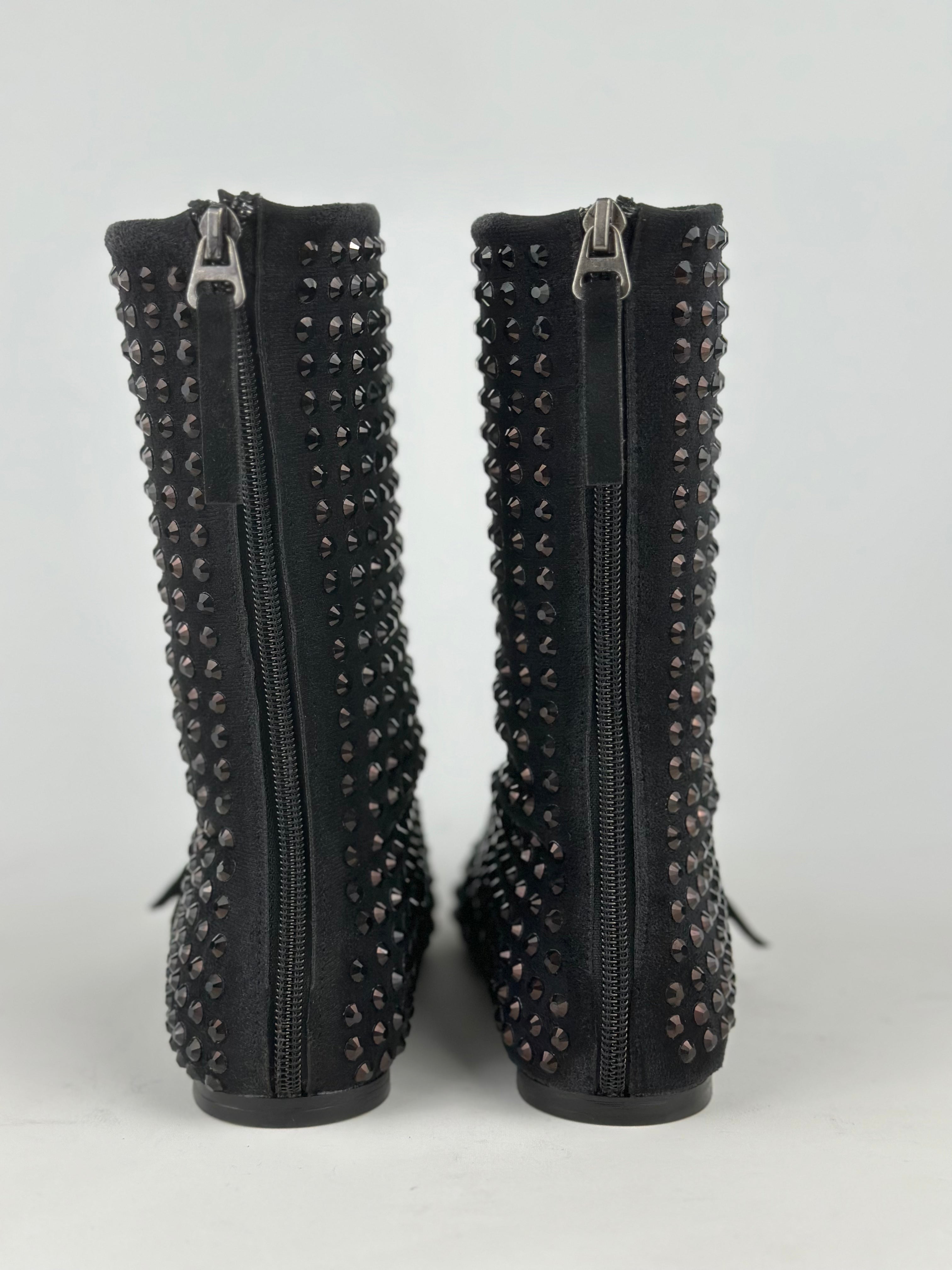 LAI SİYAH FERMUARLI TAŞLI BOOTIE