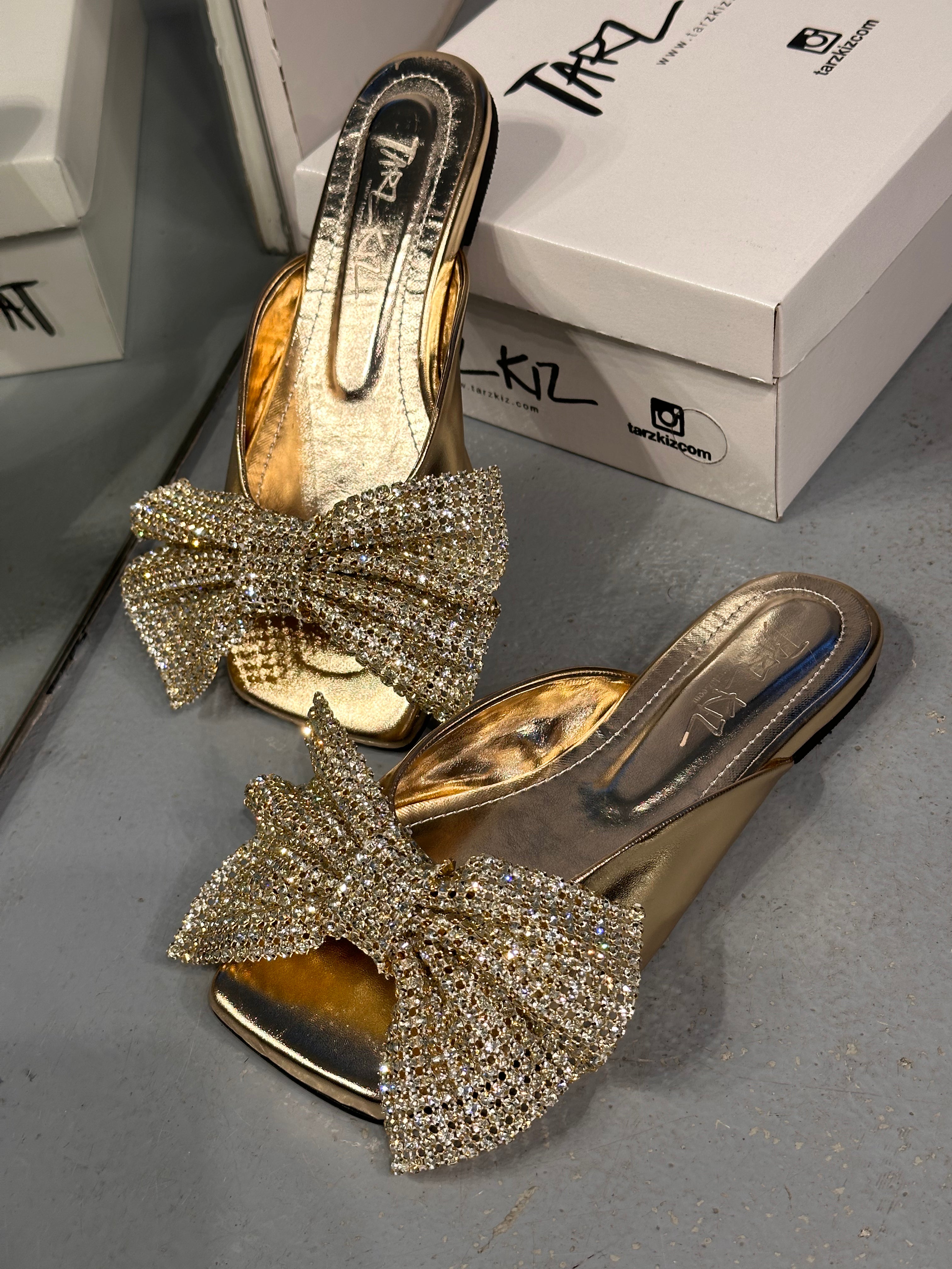 QUEEN GOLD TERLİK