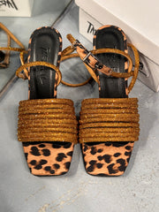 1087 SARI İPLİ LEOPAR TOPUKLU SANDALET