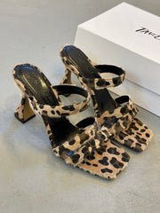 1212 LEOPAR DESENLİ SANDALET