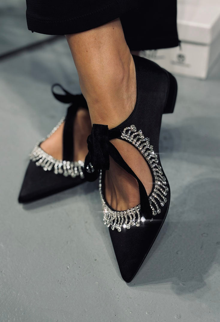 SOFIA Siyah Saten Loafer