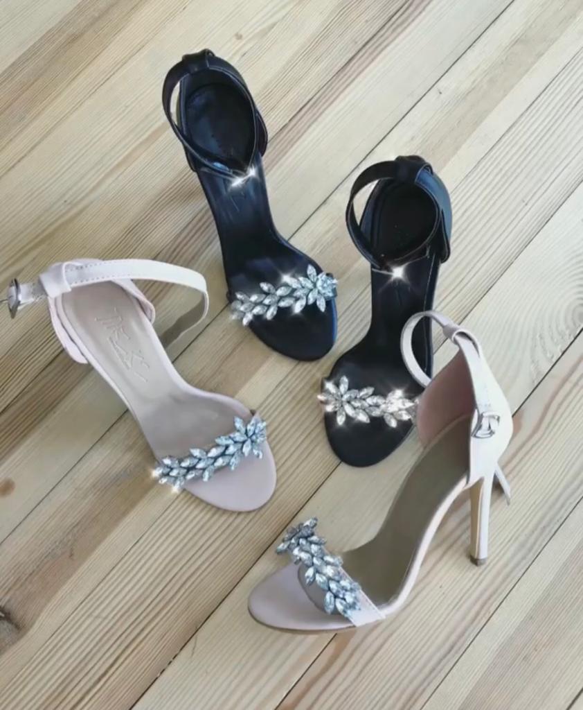 SHINE NUDE TAŞLI TOPUKLU SANDALET