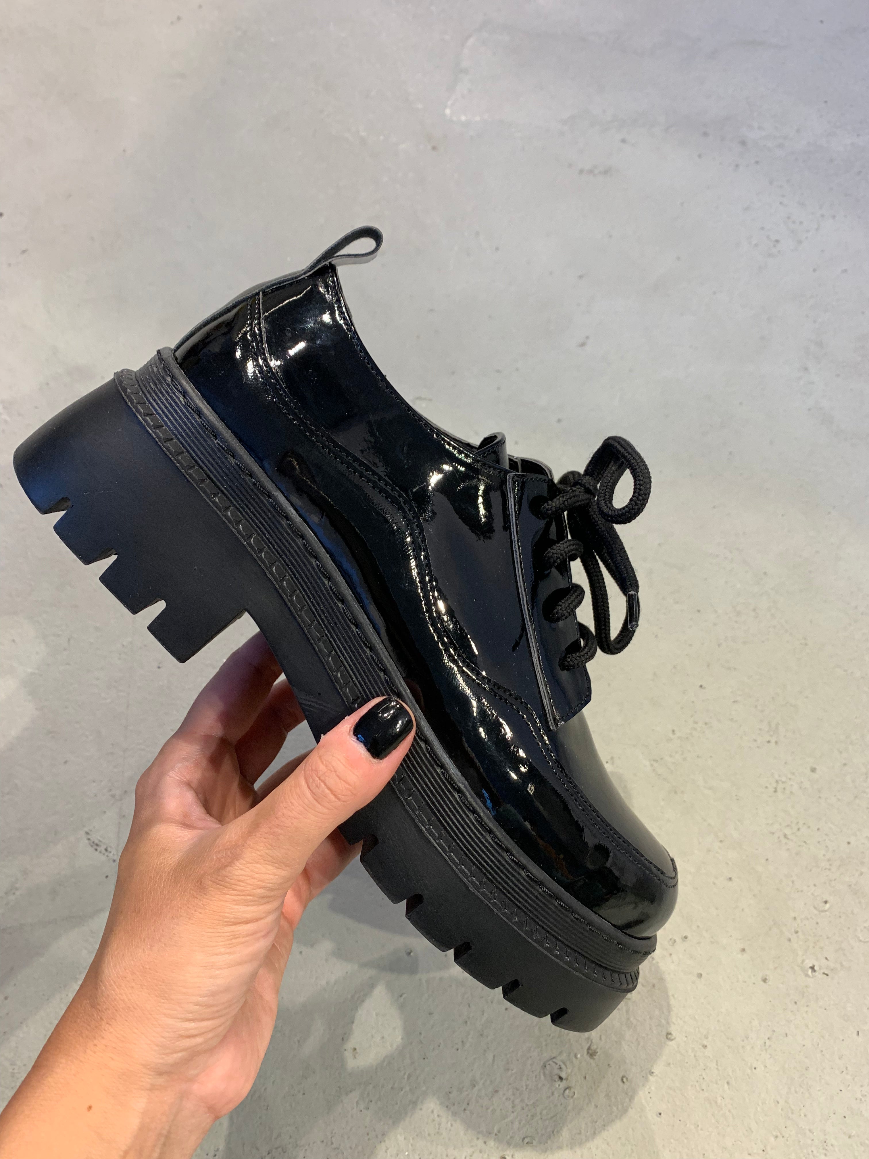 LIPA RUGAN LOAFER