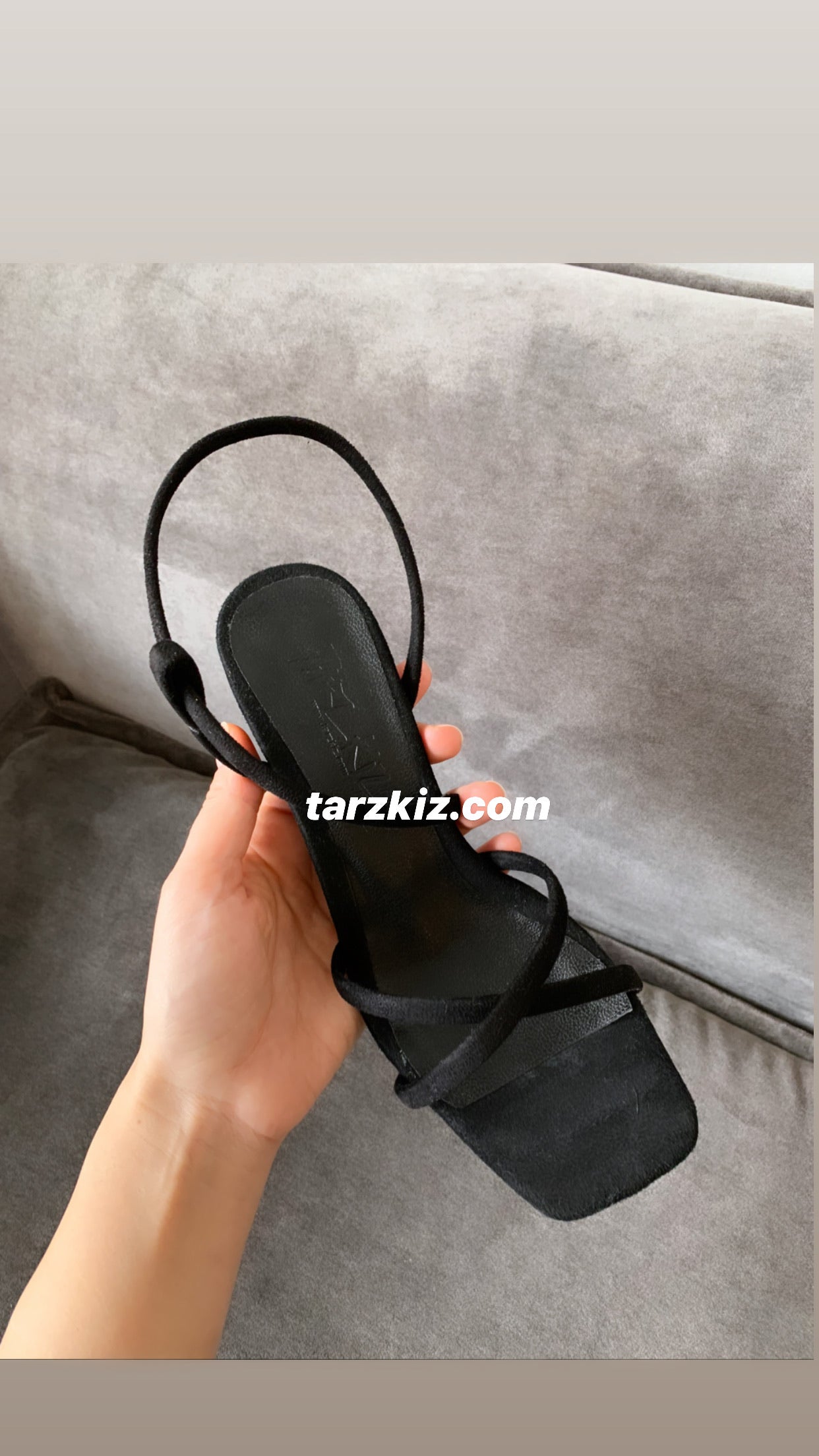 HOLA SİYAH SÜET BANTLI SANDALET