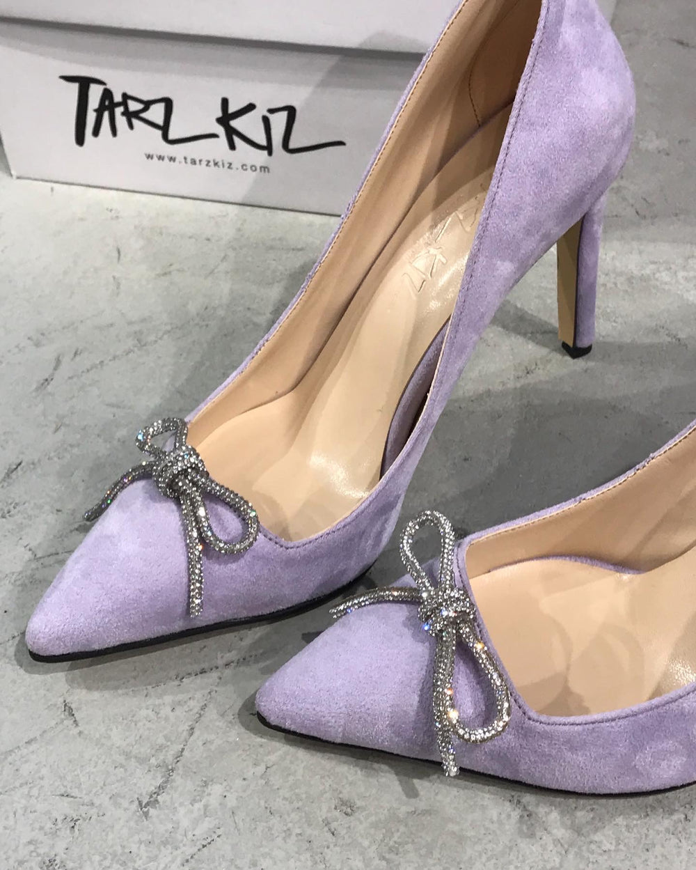 ADEN MOR KURDELELİ SÜET STILETTO