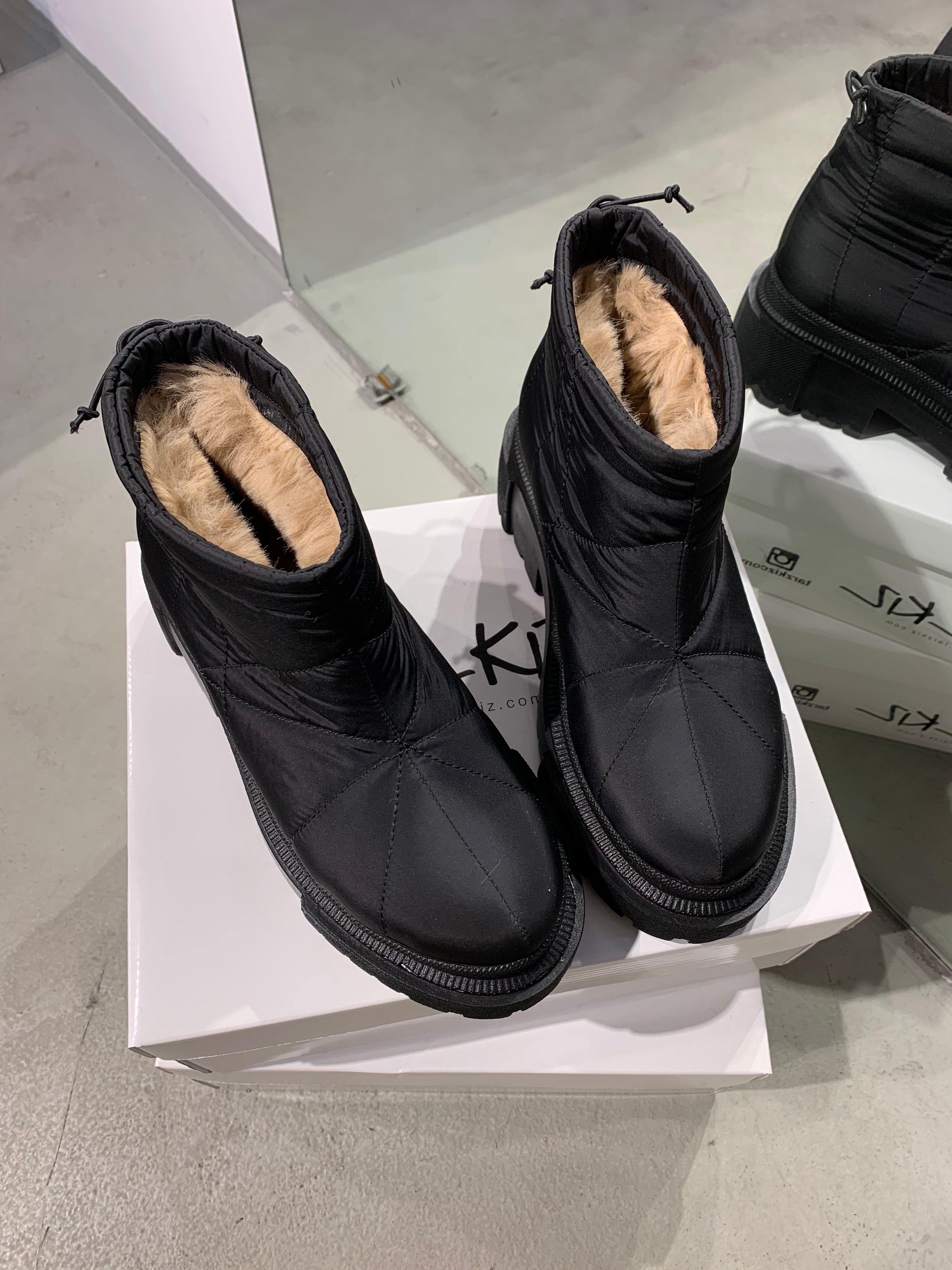 OX MINI BOOTIE 🖤