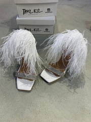 ANGEL BEYAZ TÜYLÜ SANDALET