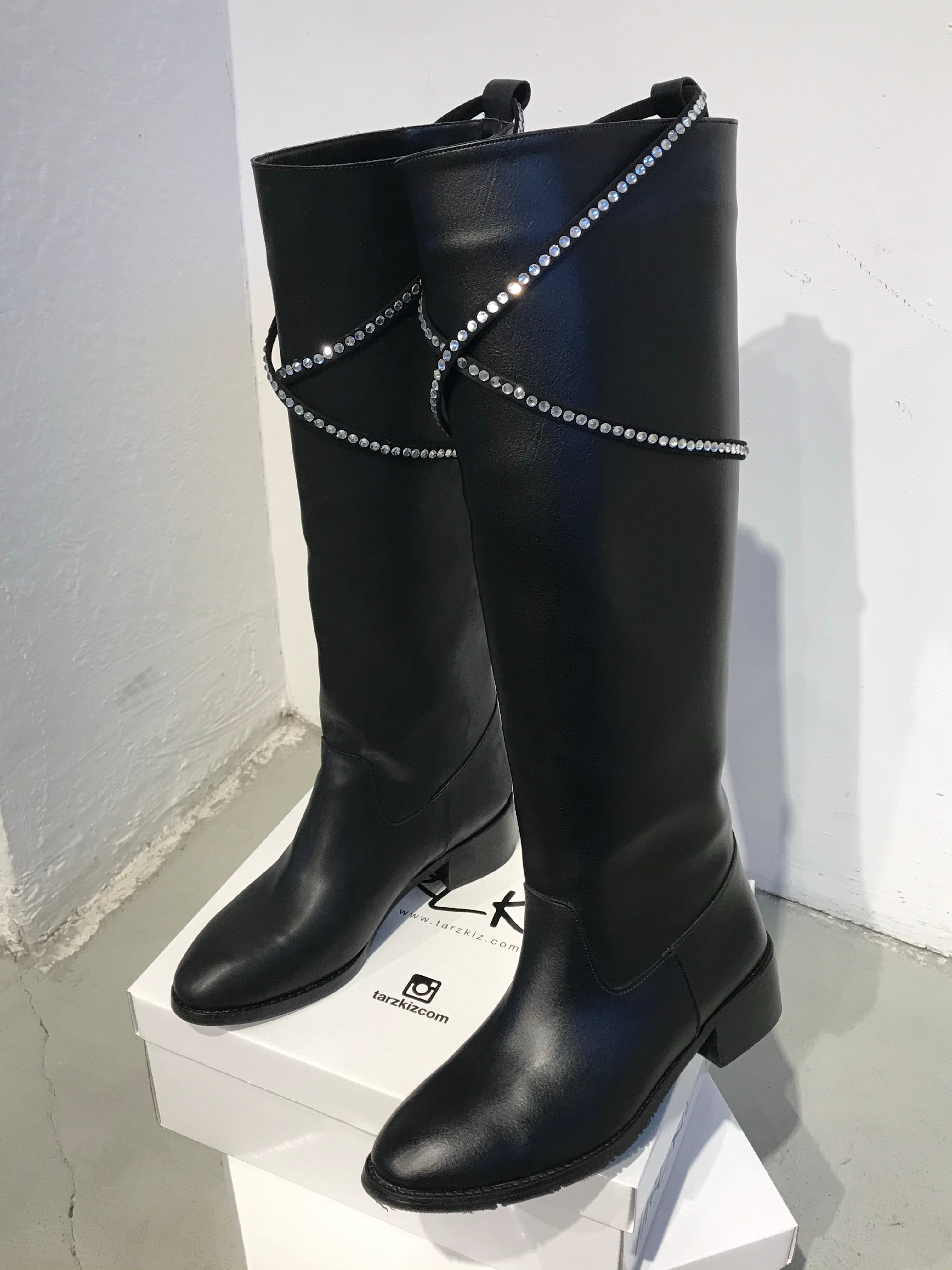 LADY SİYAH TAŞLI ÇİZME