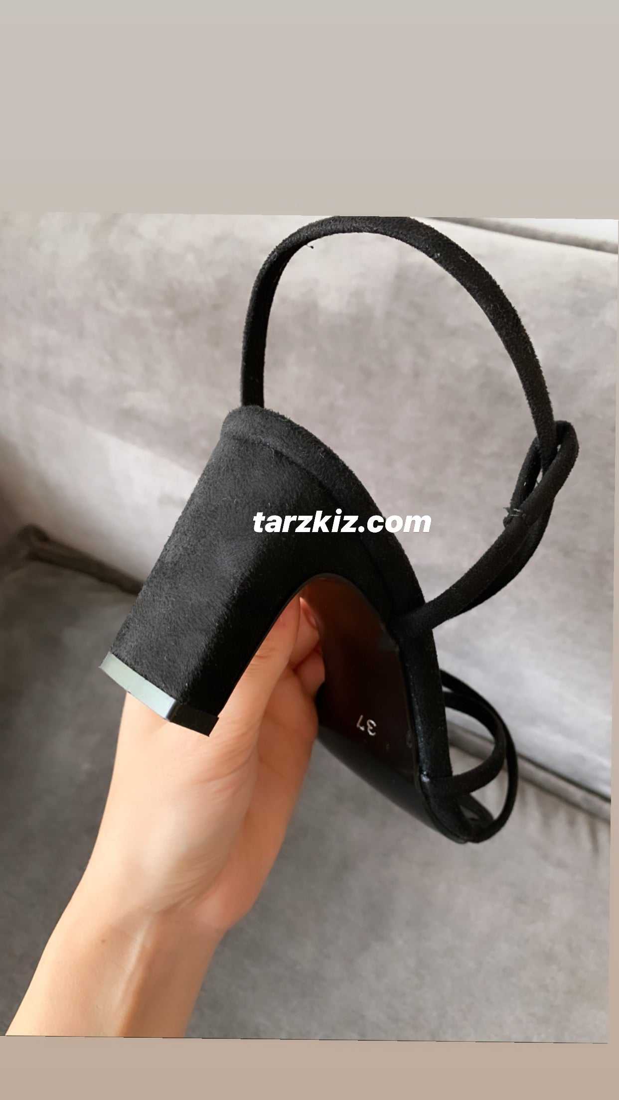 HOLA SİYAH SÜET BANTLI SANDALET